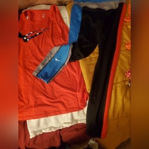 Nike tank top-Nike Capri